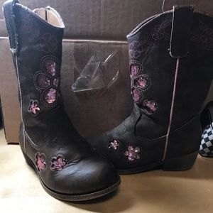 Size 9 cowgirl boots
